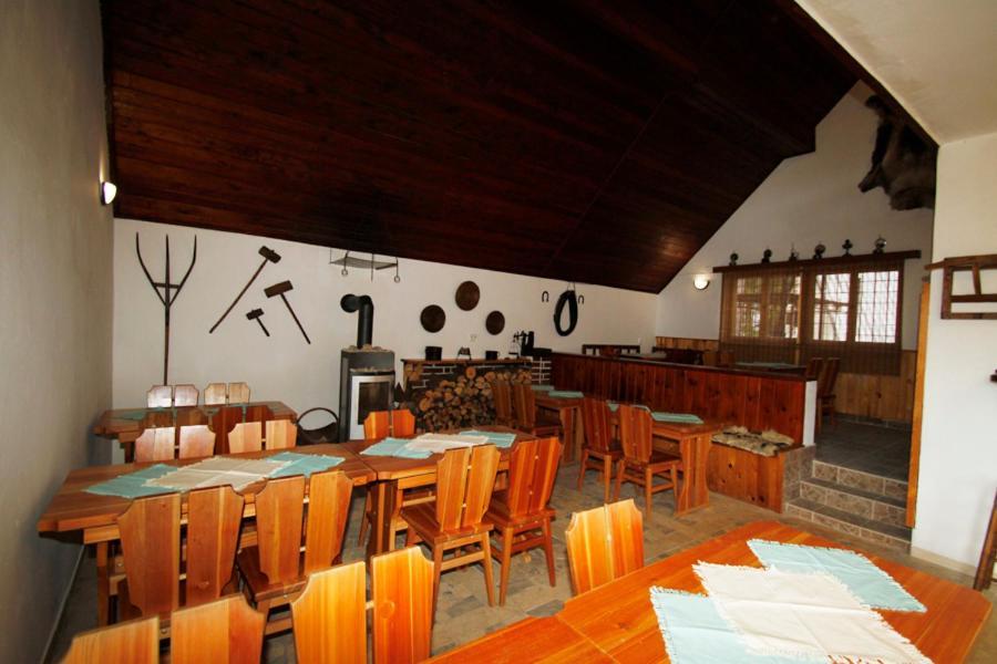 Rekreacni Areal Adamec Hotel Ledenice Exterior photo